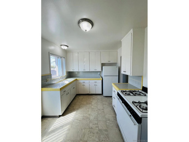 PRIME REDEVELOPMENT OPPORTUNITY IN PACIFIC BEACH! Don't miss - photo 10