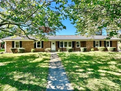 Lake Home For Sale in Somerset, Kentucky