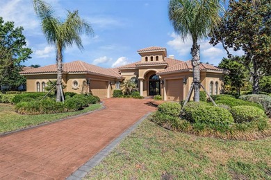 EXQUISITE and professionally decorated, this exceptional Arthur - photo 1