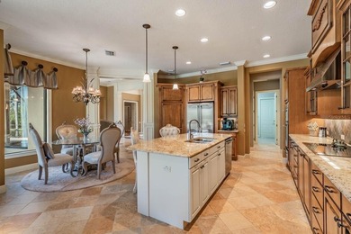 EXQUISITE and professionally decorated, this exceptional Arthur - photo 10
