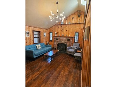Charming Smallwood cabin offering lake rights and rare extra - photo 8