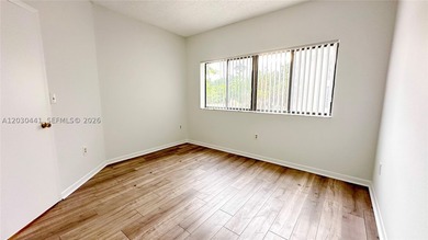 Beautiful and well-maintained 2-bedroom, 2-bathroom condo - photo 14