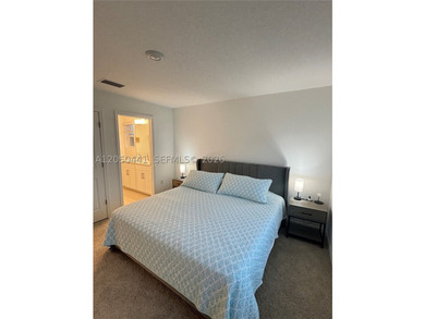 Beautiful corner-townhouse located in the highly desirable Skye - photo 14