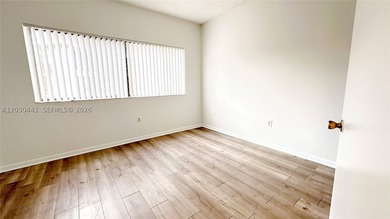 Beautiful and well-maintained 2-bedroom, 2-bathroom condo - photo 16