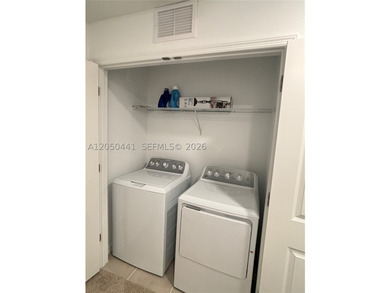 Beautiful corner-townhouse located in the highly desirable Skye - photo 21