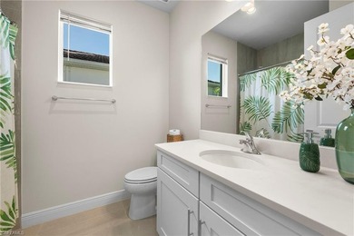 Best Views. Impeccably Maintained. Barely Lived In. Experience - photo 21
