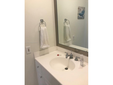 This spacious and bright 1 BED/1.5 BATHS at the legendary