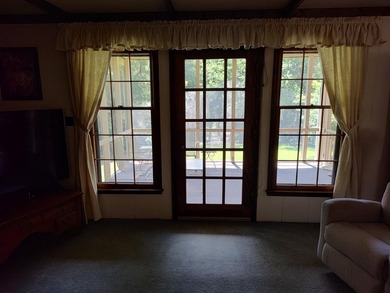 Welcome home to this spacious and beautifully situated property - photo 23