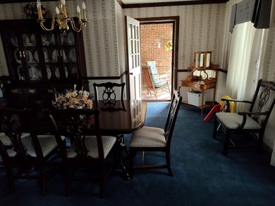 Welcome home to this spacious and beautifully situated property - photo 30
