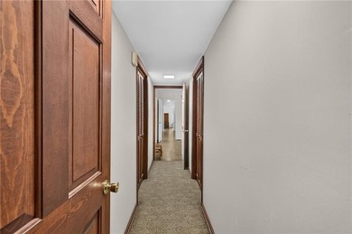 Incredible opportunity in sought-after Hampton Hall, ideally - photo 33