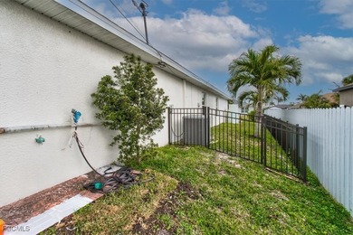 Nestled in the peaceful surroundings of North Cape Coral, this - photo 34