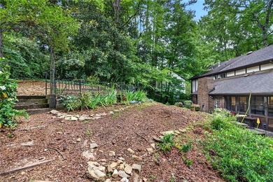 Incredible opportunity in sought-after Hampton Hall, ideally - photo 36