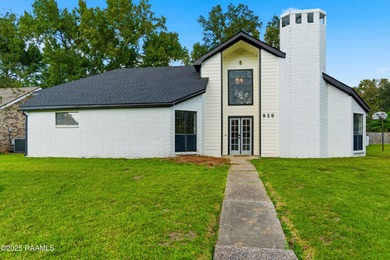 Vermilion River - Lafayette Parrish Home For Sale in Lafayette Louisiana