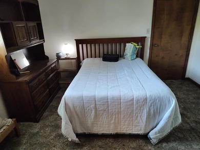 Welcome home to this spacious and beautifully situated property - photo 46