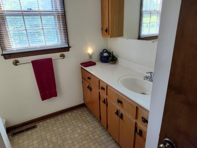 Welcome home to this spacious and beautifully situated property - photo 47
