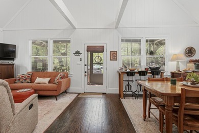 Florida cottage on .79 acres - totally renovated and nestled in - photo 7