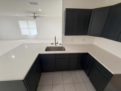 Beautiful 3BR/2BA home on an oversized lot in desirable - photo 11