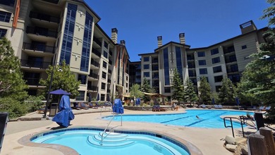 Enjoy fantastic views of the Mammoth High Sierra from this 6th - photo 14