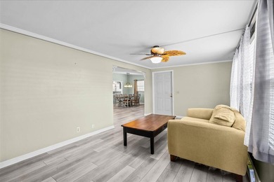 Welcome to this charming 2-bedroom, 2-bathroom + den, 1 CG in - photo 14