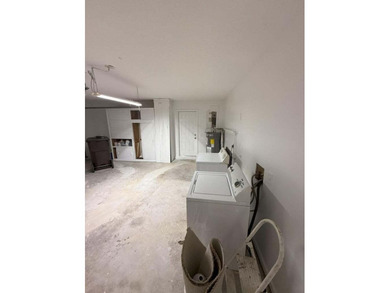 Beautiful 3BR/2BA home on an oversized lot in desirable - photo 25
