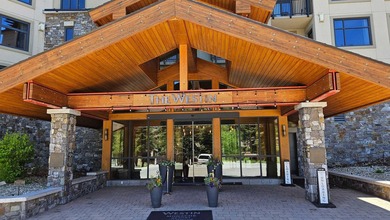 Enjoy fantastic views of the Mammoth High Sierra from this 6th - photo 31