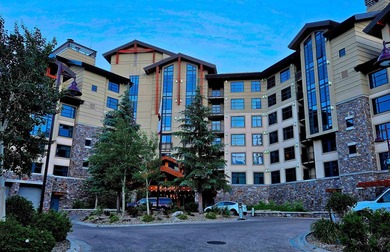 Enjoy fantastic views of the Mammoth High Sierra from this 6th - photo 32