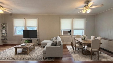 This New-Orleans Styled Cottage is located in the Heart of - photo 3