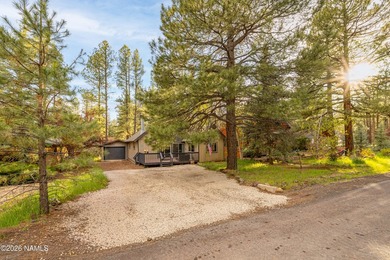Chalet Style Cabin on a level lot with a Single-Car Detached - photo 9