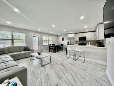 Lake Condo For Sale in Coconut Creek, Florida