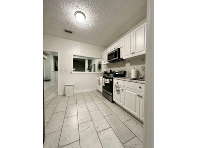 **Income-Generating Duplex in Prime St. Petersburg Location** - photo 12