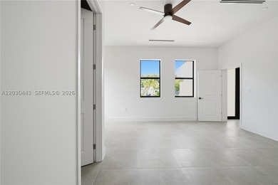 This is a new home, Minimum ceiling height is 10 feet with up to - photo 15