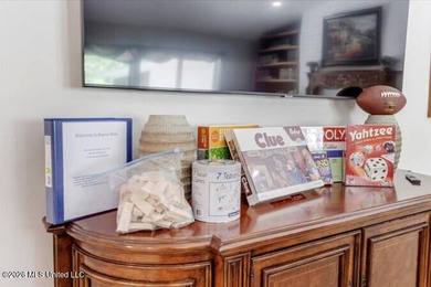 Public Remarks: THIS HOUSE COMES FURNISHED and is Turn Key! - photo 16