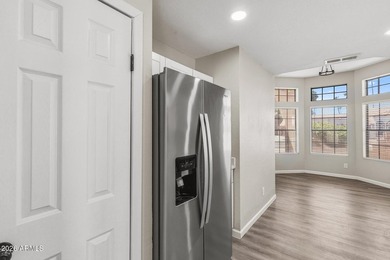 REMODELED, MOVE-IN READY, AND LOCATED IN A LAKE COMMUNITY! This - photo 21