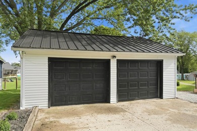 Welcome to Webster Lake! This beautifully updated 3-bedroom - photo 21