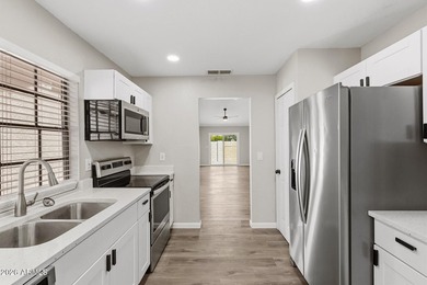 REMODELED, MOVE-IN READY, AND LOCATED IN A LAKE COMMUNITY! This - photo 22