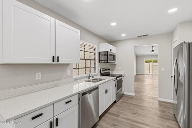 REMODELED, MOVE-IN READY, AND LOCATED IN A LAKE COMMUNITY! This - photo 23