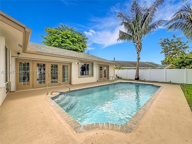 Welcome to this beautifully maintained 3-bedroom, 2-bathroom - photo 25