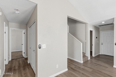 REMODELED, MOVE-IN READY, AND LOCATED IN A LAKE COMMUNITY! This - photo 28