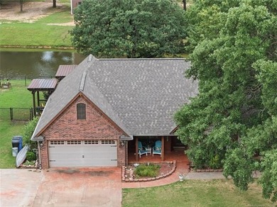 Welcome to one of the area's most desirable lakeside - photo 30
