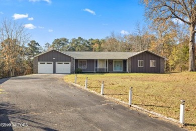 Lake Home For Sale in Sevierville, Tennessee