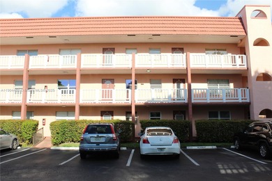 (private lake, pond, creek) Condo For Sale in Sunrise Florida