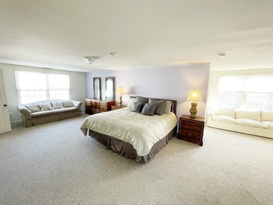Large 4 Bedroom Home on an oversized corner lot in the - photo 32