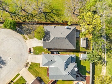 Completely renovated & move-in ready GEM! This stunning - photo 36