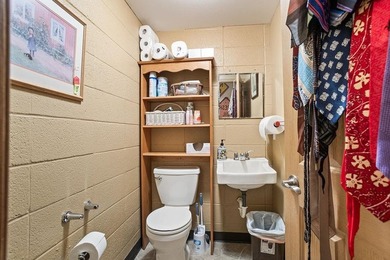 Here is an investment opportunity ready for new owners!! This - photo 42