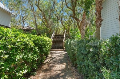 Welcome to coastal luxury in the highly sought-after Ocean Oaks - photo 44