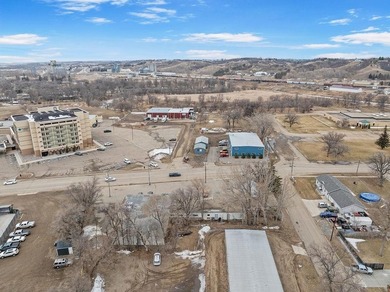 Here is an investment opportunity ready for new owners!! This - photo 47