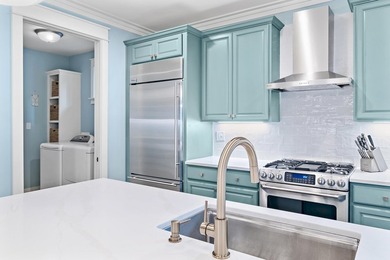Welcome to 8 Half Moon Lane, a beautifully maintained coastal - photo 5