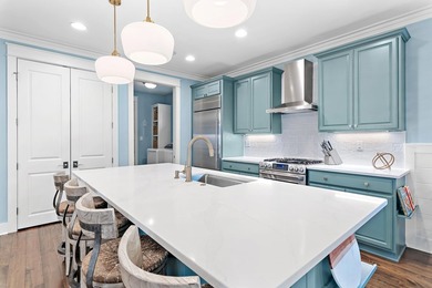 Welcome to 8 Half Moon Lane, a beautifully maintained coastal - photo 7