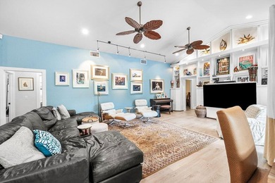 Stunning 4 BD 3 BA, beautifully renovated home on an oversized - photo 11