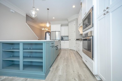 Welcome to 104 Westwind Court in the heart of Ocean Springs! - photo 13
